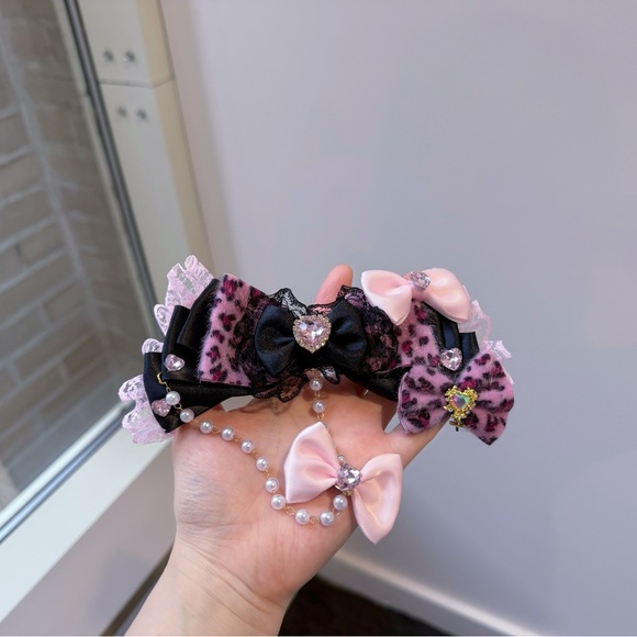 Handmade Shibuya Gal Leopard Rhinestone Pearl Heart Bow Lace Hair Clip - Picture 4 of 5